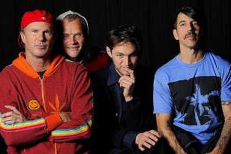 Personel Red Hot Chili Peppes, (dari kiri) drummer Chad Smith, pemain bas Flea, gitaris Josh Klinghoffer, dan vokalis Anthony Kiedis.