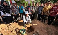 KemenKopUKM Ground Breaking Dua Pabrik Minyak Makan Merah di Kalbar