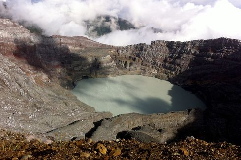 8 Tips Aman Mendaki Gunung Dempo