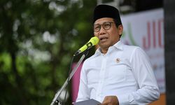 Mendes PDTT Minta Relawan Sosialisasikan Pemakaman Pasien Covid-19 agar Tidak Ditolak Warga