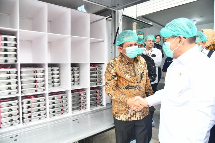 Program MBG di Kepri Tembus 23 Persen, Gubernur Ansar dan Mendag Busan Tinjau SPPG Batam