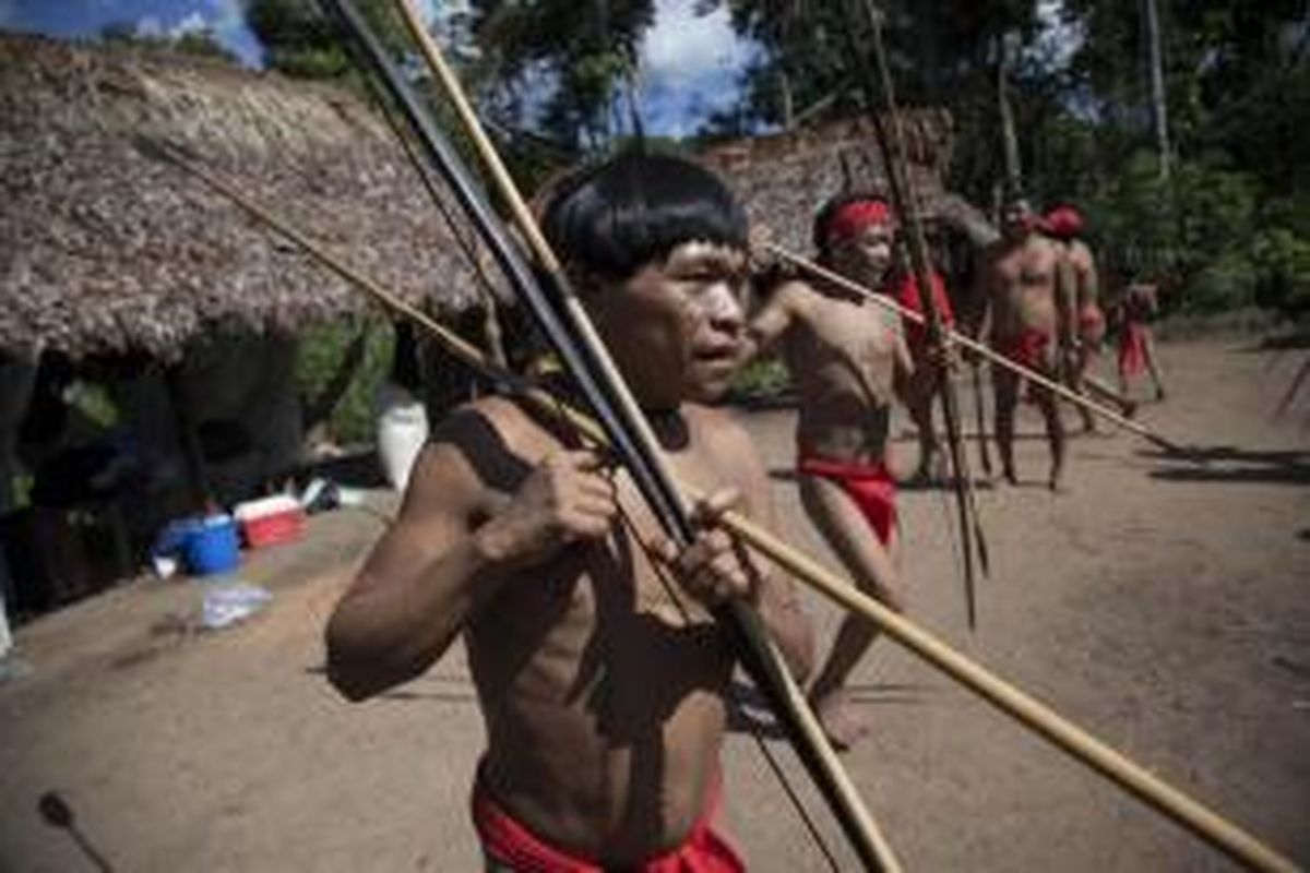 Orang-orang Yanamomi di desa Irotatheri, pedalaman Amazon, Venezuela.