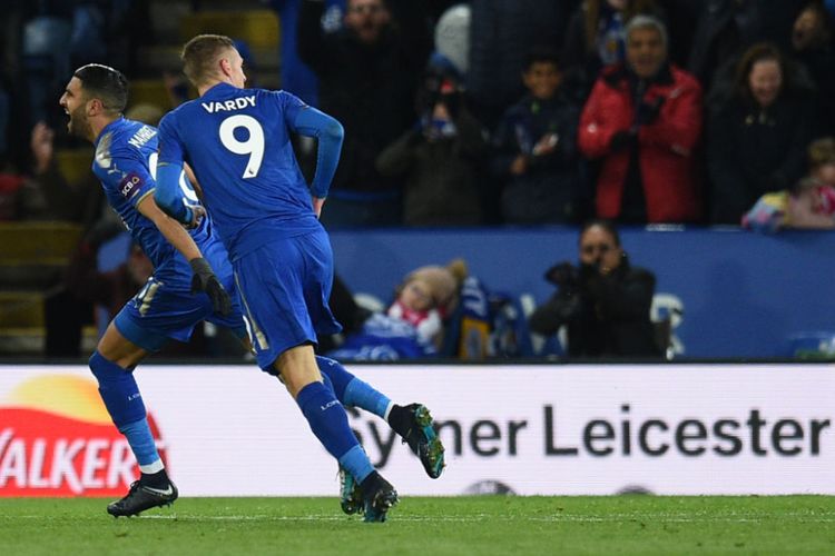 Jamie Vardy dan Riyad Mahrez menjadi penentu kemenangan Leicester City atas Tottenham Hotspur di Stadion King Power, Selasa (28/11/2017).