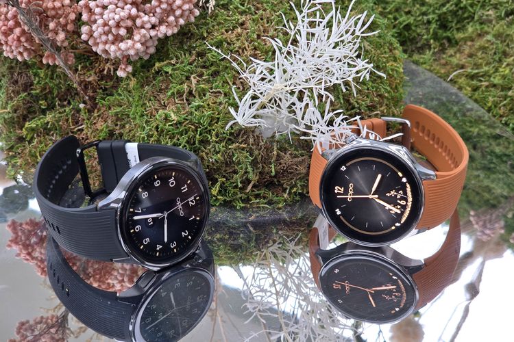 Oppo Watch X varian warna Platinum Black (kiri) dan Mars Brown (kanan) resmi di Indonesia dengan harga Rp 6 juta.