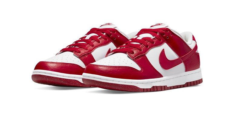 dunks low red