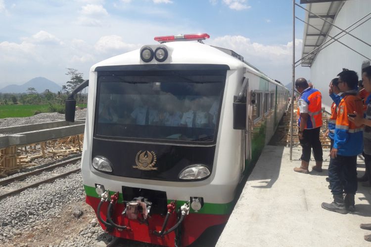 Setelah 36 tahun, untuk pertama kalinya kereta inspeksi masuk ke Stasiun Wanaraja, Kamis (03/10/2019) dengan membawa rombongan Dirut PT KAI