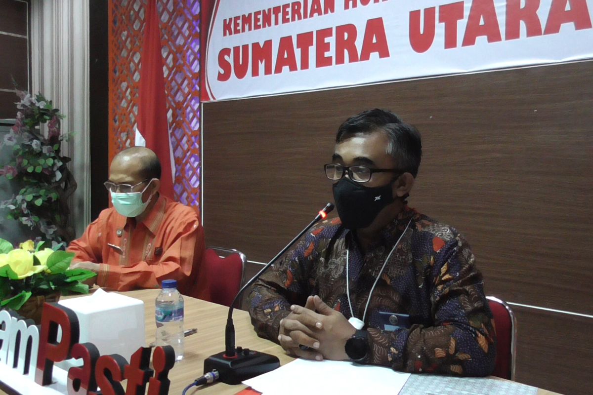 Kepala Divisi Pemasyarakatan Kanwil Kemenkumham Sumut, Anak Agung Gde Krisna membenarkan satu Dokter ASN Kemenkumham Sumut terlibat dalam praktik jual beli vaksin Covid-19 secara ilegal. 
