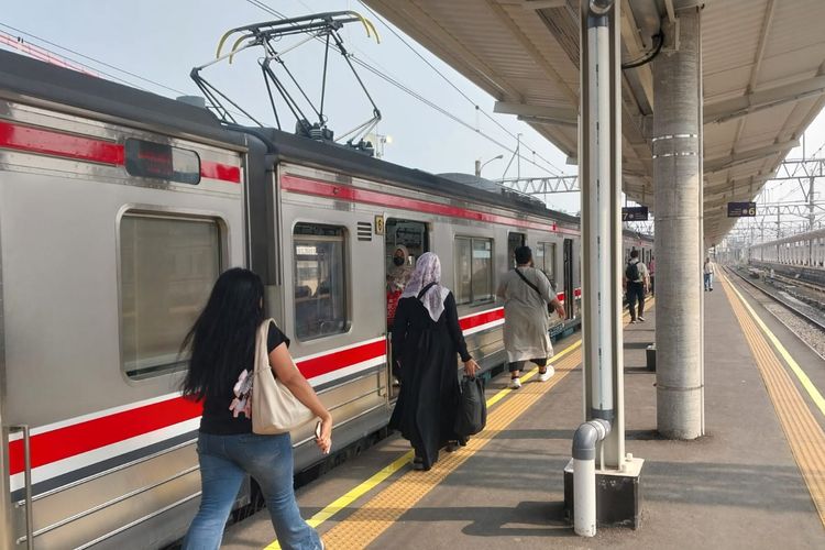 17 Perjalanan KRL Bogor Akhirnya Kembali Normal, Penumpang Tak Lagi Berdesakan