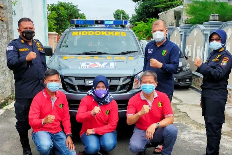 Tim DVI Biddokes Polda Lampung usai pengambilan sampel antemortem keluarga tiga warga Tulang Bawang Barat yang menjadi korban kecelakaan Sriwijaya Air. (FOTO: Humas Polda Lampung)