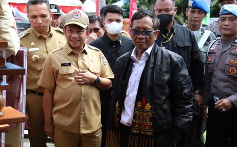 Foreigners Not Allowed to Own Indonesian Islands, Says Chief Minister