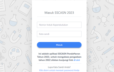 Tangkapan layar situs sscasn.bkn.go.id yang memuat halaman login untuk mendaftar CPNS dan PPPK 2023. Peserta yang lupa password akun dapat memanfaatkan layanan Helpdesk SSCASN.