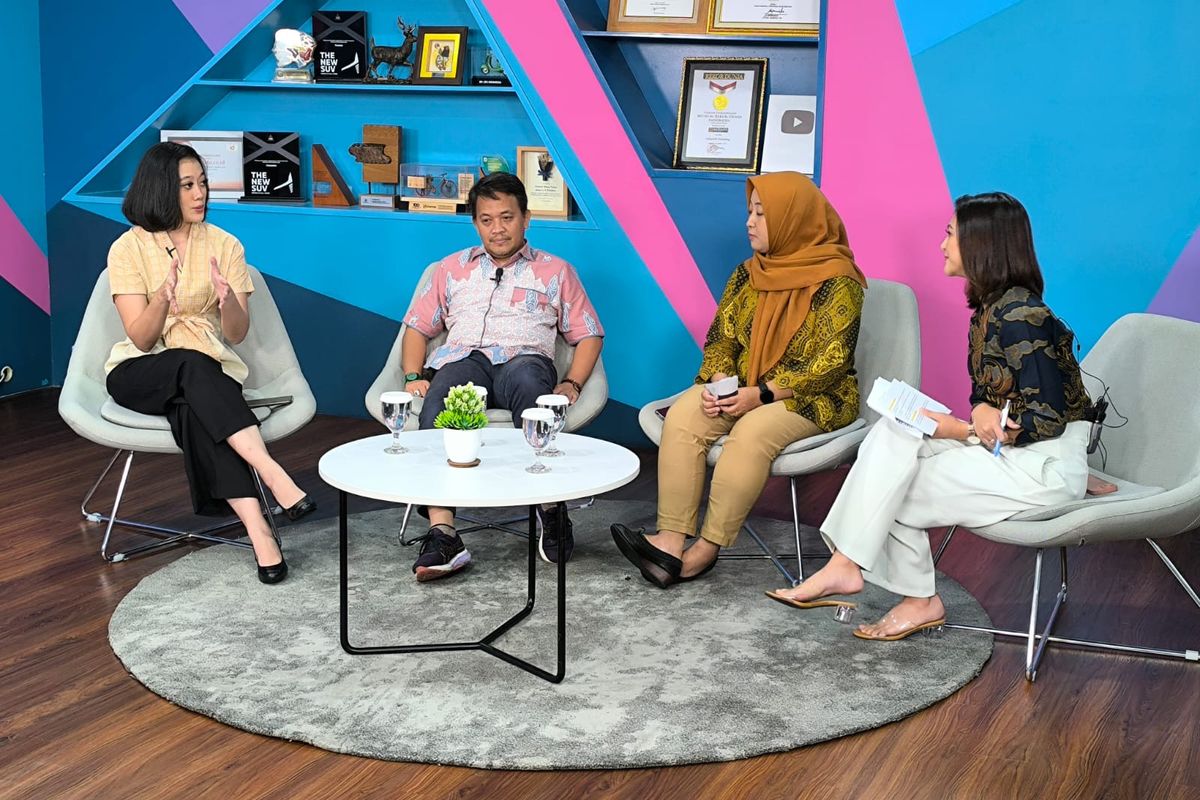 Webinar Katadata dan Nestl&eacute; Indonesia berjudul ?Jelajah Solusi: Kelola Sampah melalui Harmoni Multisektoral? di Jakarta, Selasa (25/6/2024). 