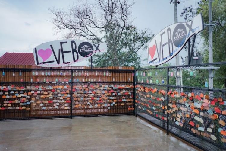 Love Box, spot foto di HeHa Sky View, Yogyakarta