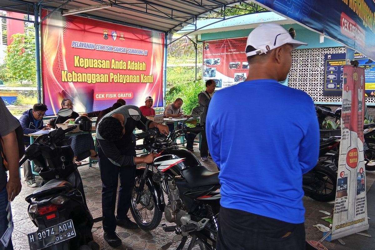 Pemutihan Pajak Kendaraan di Jateng, Dalam Sehari 1.000 Warga Padati Samsat Krapyak Semarang