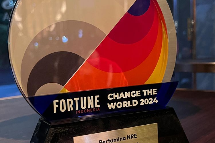 Pertamina NRE mendapat penghargaan Change The World dari Fortune Indonesia