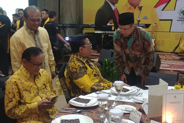 Mantan Gubernur Nusa Tenggara Barat  Zainul Majdi atau Tuan Guru Bajang (TGB) hadir dalam silaturahmi Partai Golkar di Hotel Dharmawangsa, Jakarta, Kamis (20/12/2018) malam. 