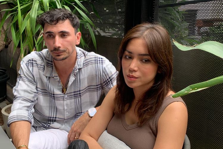 Vincent Verhaag dan Jessica Iskandar saat ditemui di rumahnya di Setiabudi, Jakarta Selatan, Senin (27/11/2023).