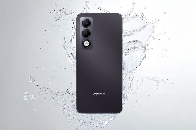 Oppo A5i Pro 5G telah mengantongi sertifikasi dengan rating IP65. Sertifikasi ini menandakan bahwa ponsel tahan terhadap debu dan air, sehingga tetap bisa digunakan saat di lingkungan berdebu atau di bawah hujan gerimis sekalipun.