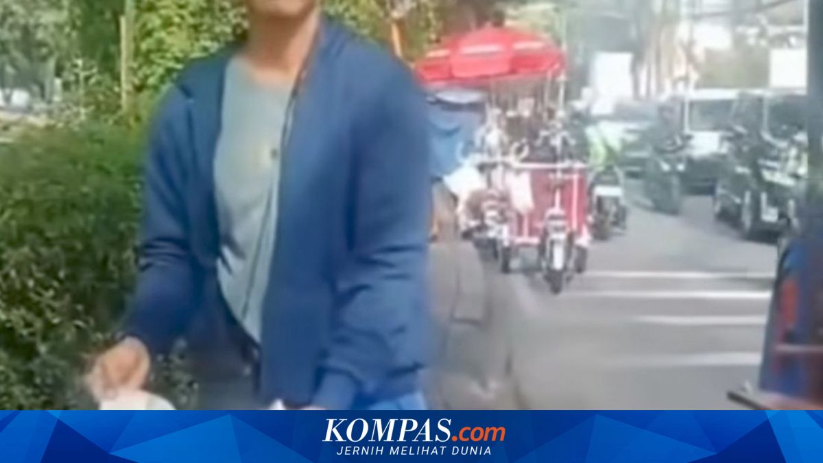 Ketika Warga Lebih Takut pada Preman daripada Hukum di Jakarta ~WR

Klik untuk baca: