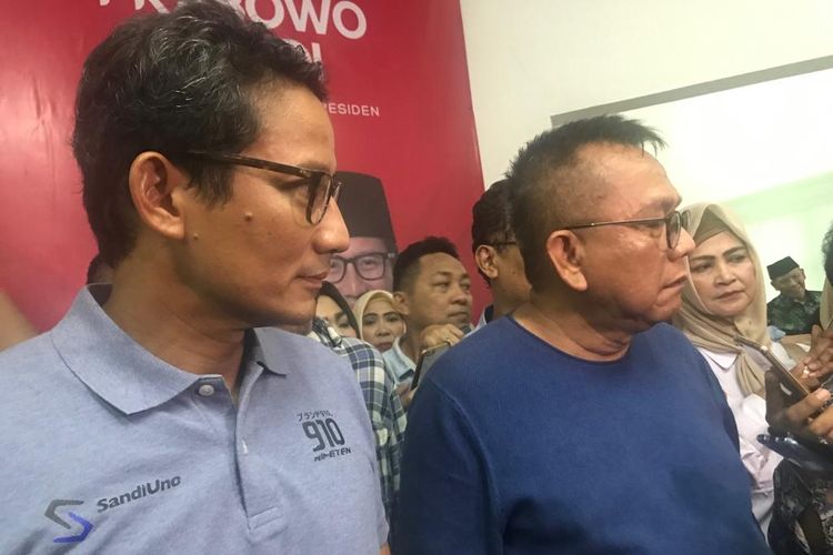 Calon wakil presiden nomor urut 02, Sandiaga Uno, saat ditemui di Sekretariat Nasional (Seknas) Prabowo-Sandi, Jakarta Pusat, Minggu (28/4/2019).