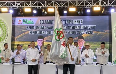 Xotin erini Internetda guruhli jinsiy aloqa qilishga kondiradi