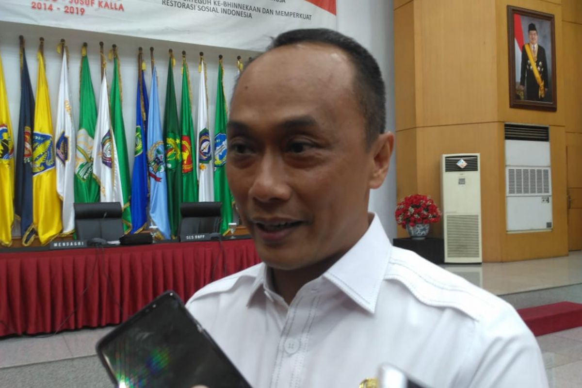 Direktur Direktorat Jenderal Kependudukan dan Pencatatan Sipil (Ditjen Dukcapil), Zudan Arif Fakrulloh usai menghadiri laporan akhir tahun 2018 di kantor Kemendagri, Jakarta, Rabu (26/12/2018). 