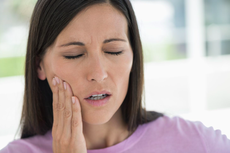 Sakit Gigi Bisa Picu Sakit Kepala dan Migrain, Apa Sebabnya?