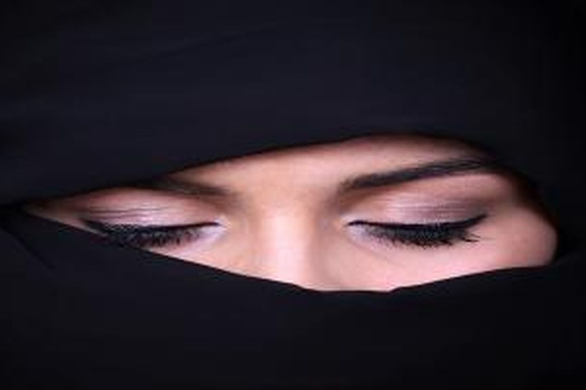5 Hal yang Tidak Boleh Dilakukan Wanita di Arab Saudi
