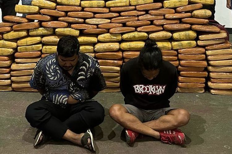 2 Pria Ditangkap Saat Hendak Selundupkan 143 Kg Ganja di Tangerang