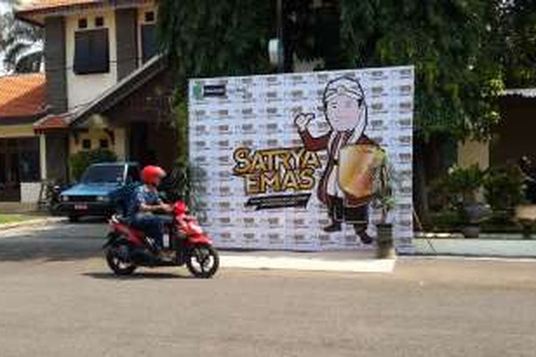 Booth Stage untuk lomba foto selfie Satrya Emas yang disediakan di halaman Pendopo Kabupaten Pasuruan, Senin (23/5/2016)