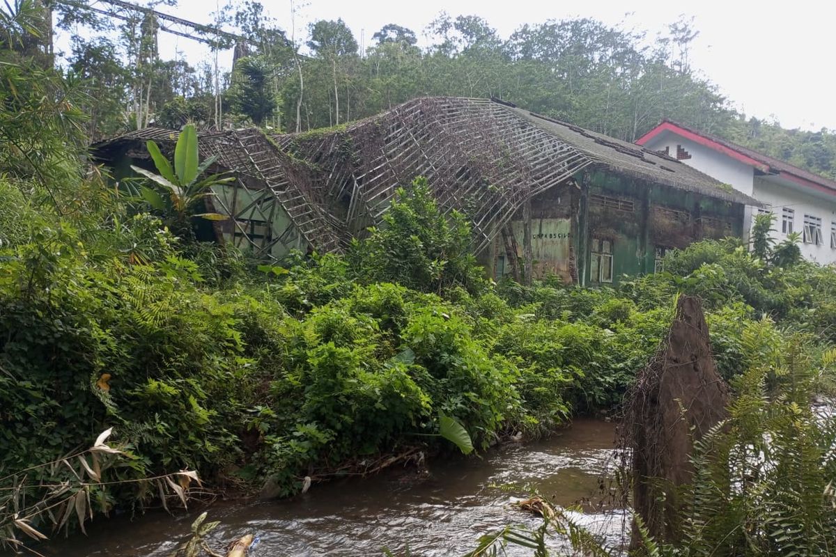 Ruang kelas SMPN 5 Silo yang ambruk karena terkena banjir bandang pada 2019 lalu 