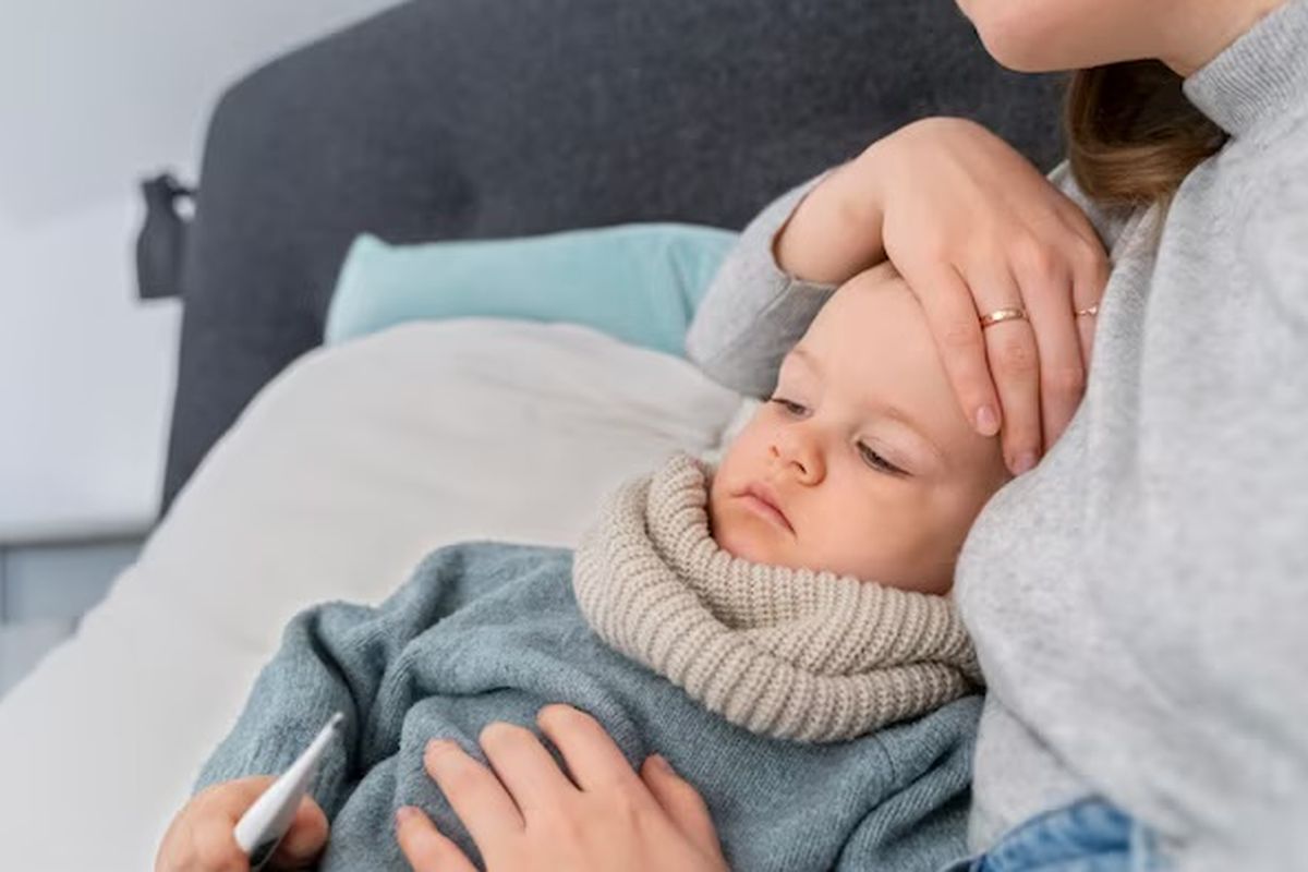 Tumbuh Gigi Bukan Penyebab Demam pada Anak, Ini Penjelasan Dokter