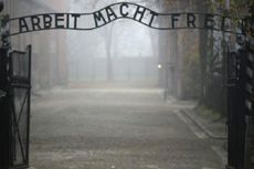 Mantan Penjaga Kamp Kematian Auschwitz Akan Diadili di Jerman