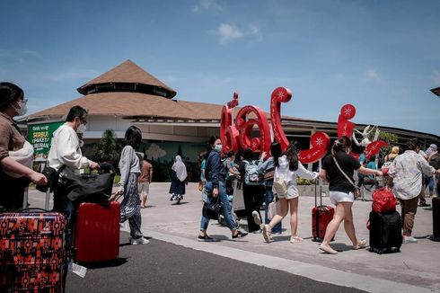 Tes Covid-19 Tak Lagi Jadi Syarat Perjalanan, Sandiaga Ingatkan Hal Ini