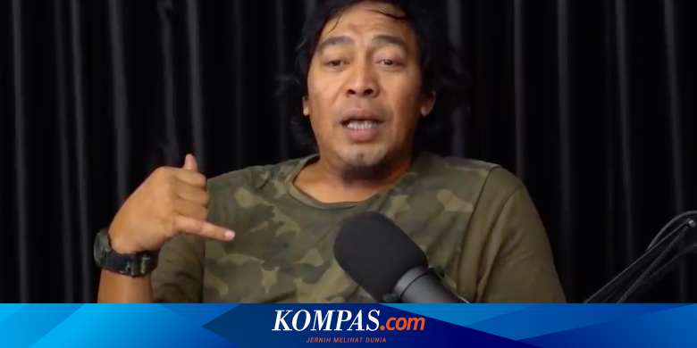 Lulus S1 Usia  47 Tahun Komeng Tidak  Ada Kata  Terlambat