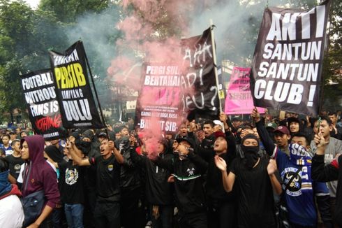 Demo, Bobotoh Sindir soal Sikap Petinggi Persib dan Posisi Pelatih