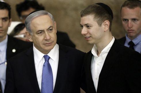 Putra PM Israel Terekam Sedang Mabuk di Klub Tari Telanjang