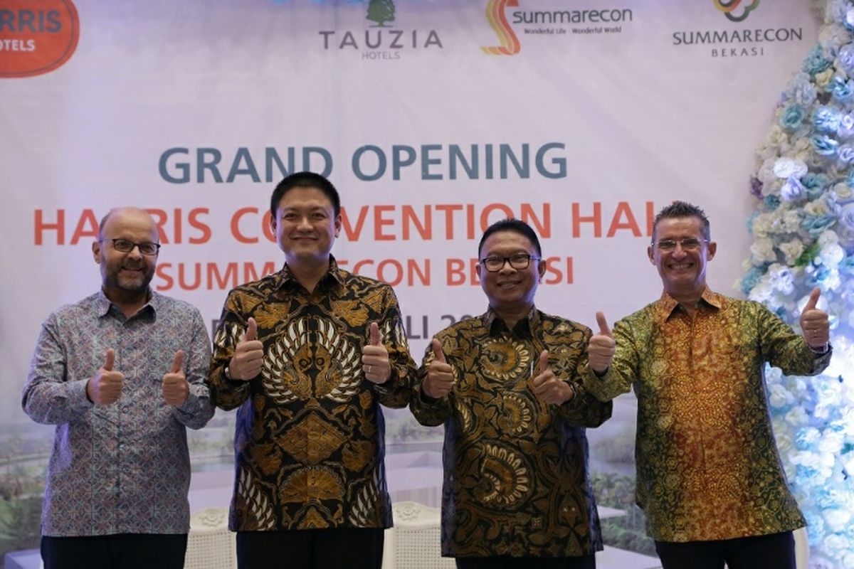 Pembukaan Harris Convention Hall Summarecon Bekasi, Rabu (12/7/2017).