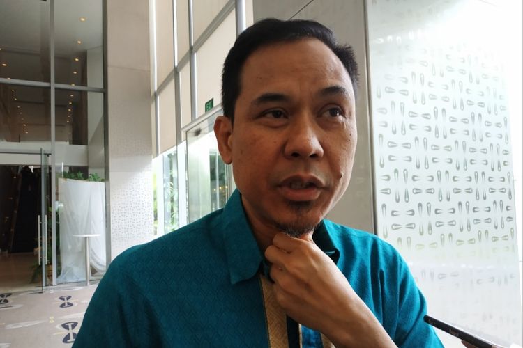 Juru Bicara Front Pembela Islam (FPI), Munarman, usai mengisi diskusi di Cikini, Jakarta Pusat, Selasa (31/12/2019). 