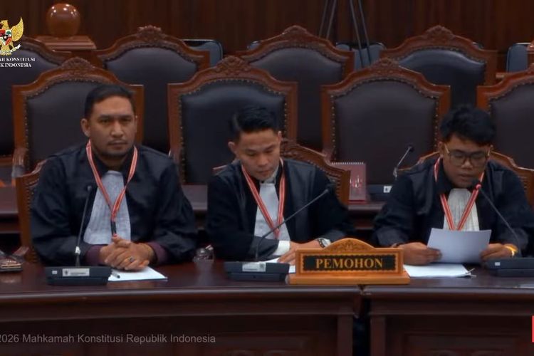 Kala Korban Banjir Sumatera Gugat Ketentuan Status Bencana Nasional ke MK...