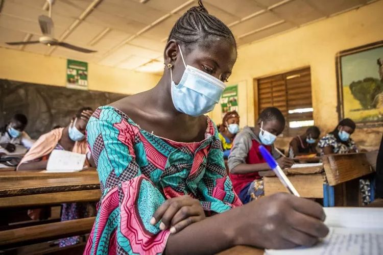 UNICEF memperkirakan, lebih dari 2 juta anak-anak umur 5-17 tahun di Mali tidak bersekolah.