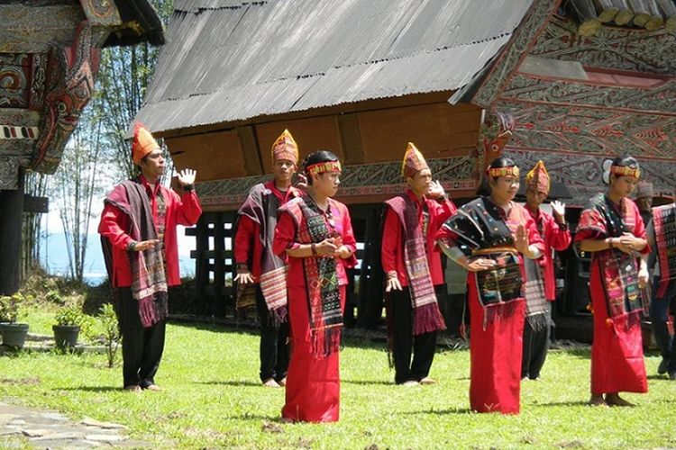 Tari Tortor sudah ditetapkan sebagai Warisan Budaya Takbenda dari Sumatera Utara