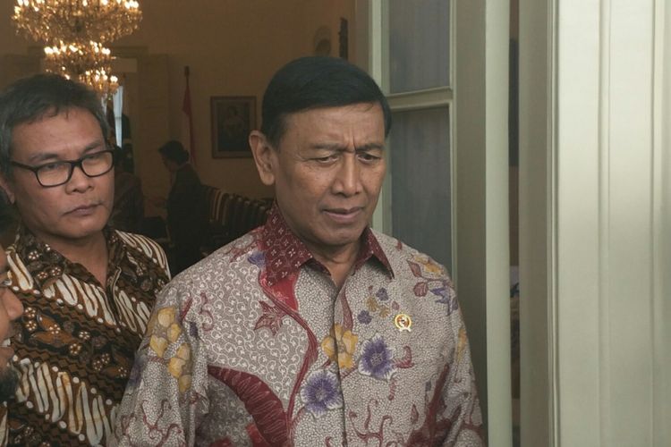 Menteri Koordinator bidang Politik, Hukum dan Keamanan Wiranto di Istana Bogor, Kamis (16/11/2017).