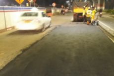 Jalan DI Panjaitan Jakarta Timur yang Rusak Diperbaiki Sementara