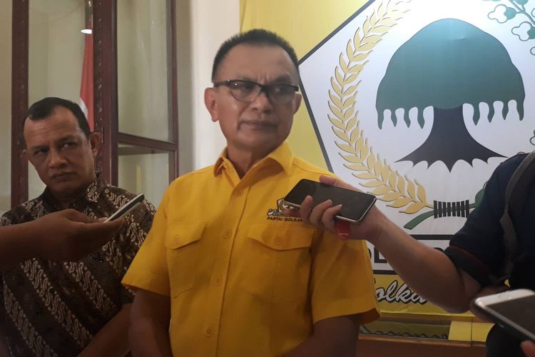 Sekretaris Jenderal Golkar Lodewijk Freidrich Paulus di kantor DPP Golkar, Slipi, Jakarta Barat, Kamis (24/10/2019).