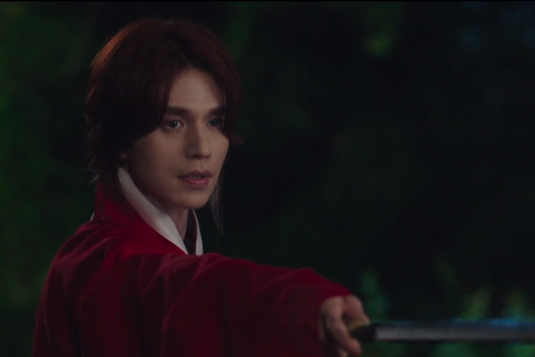 Lee Dong-Wook dalam Tale of the Nine Tailed Episode 8.