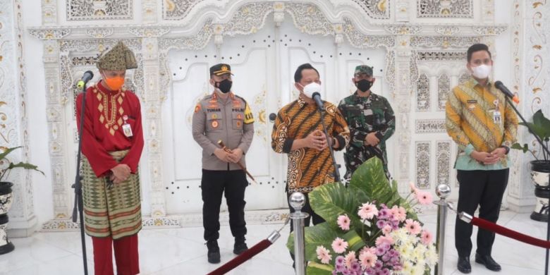 Beri Semangat Pemda dalam Hadapi Pandemi, Mendagri Lakukan Kunjungan Kerja ke Jawa Tengah - Vimarsana News