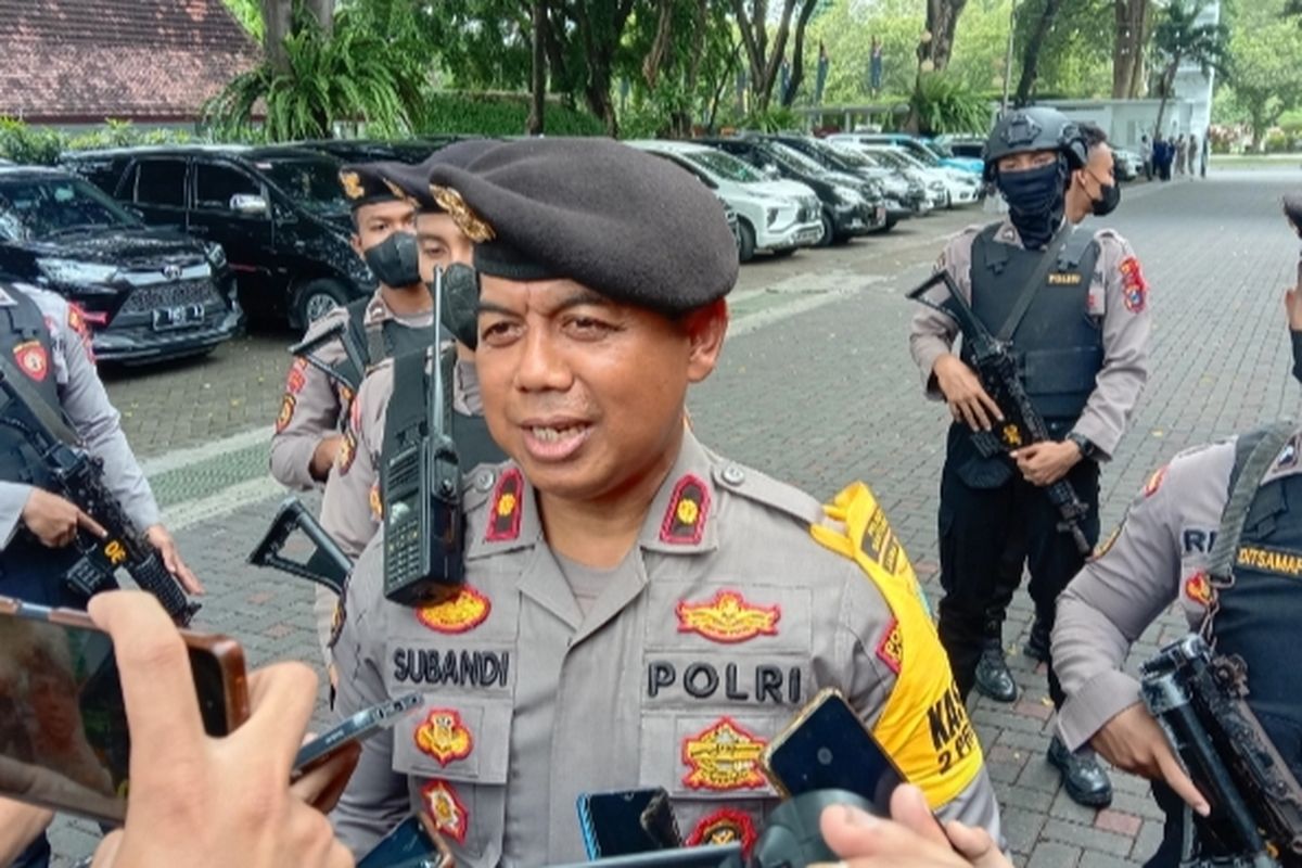 Kasat Samapta Polresta Banyuwangi, Kompol Subandi usai razia petasan 