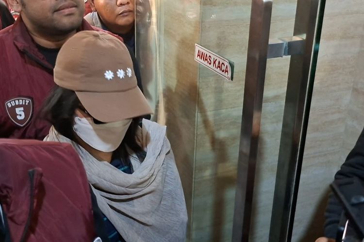 Istri Frans Antoni, Anak Buah Fredy Pratama, Ikut Diperiksa Bareskrim