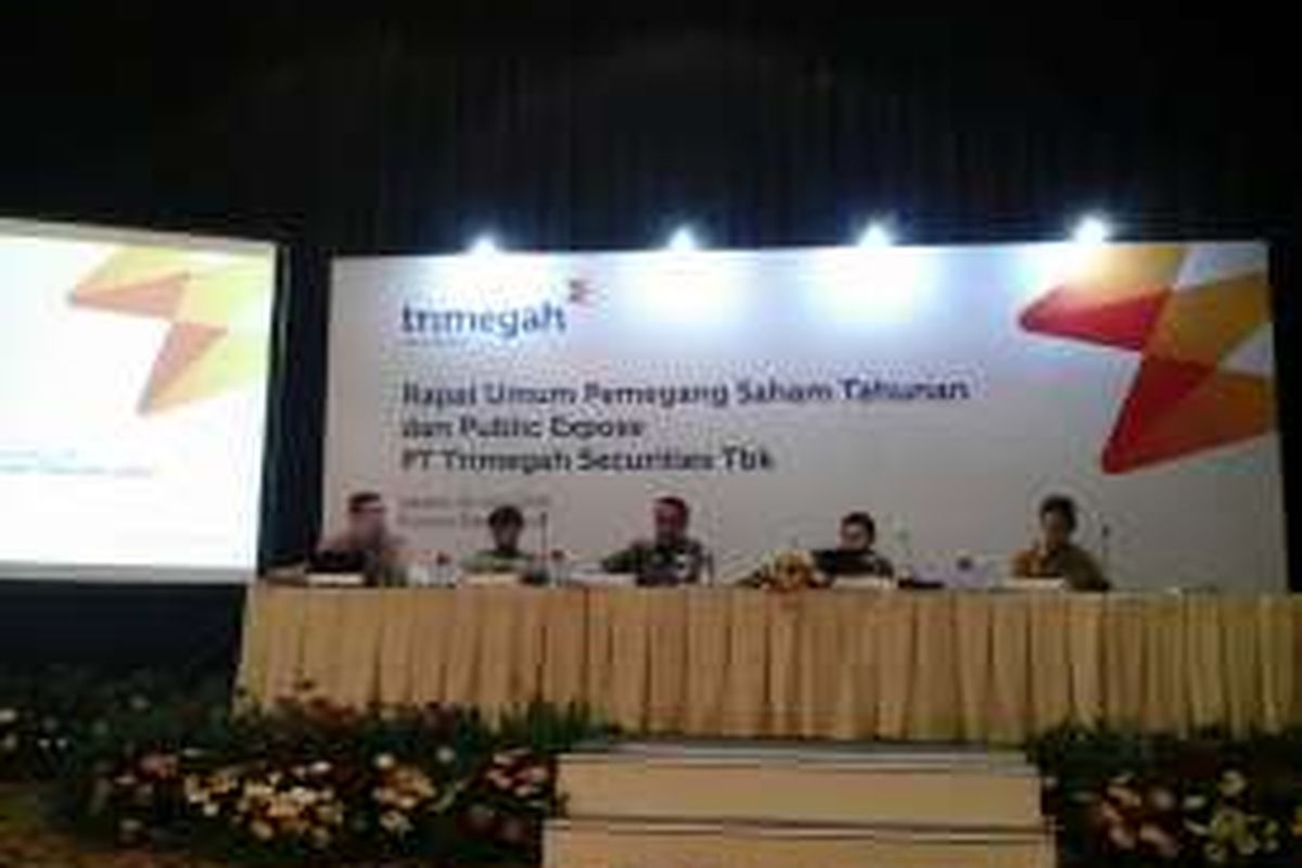 Rapat Umum Pemegang Saham Tahunan (RUPST) PT Trimegah Securities Tbk di Jakarta, Senin (20/6/2016).